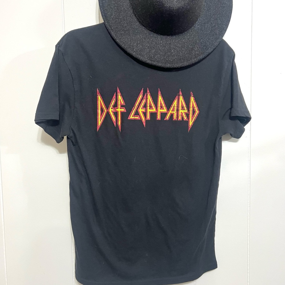 Def Leopard Black T-Shirt